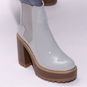 Stay wishing booties gray
